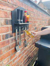 Carregar imagem no visualizador da galeria, Estação de Churrasco - Porta Acessórios e Temperos com Abridor de Cerveja
